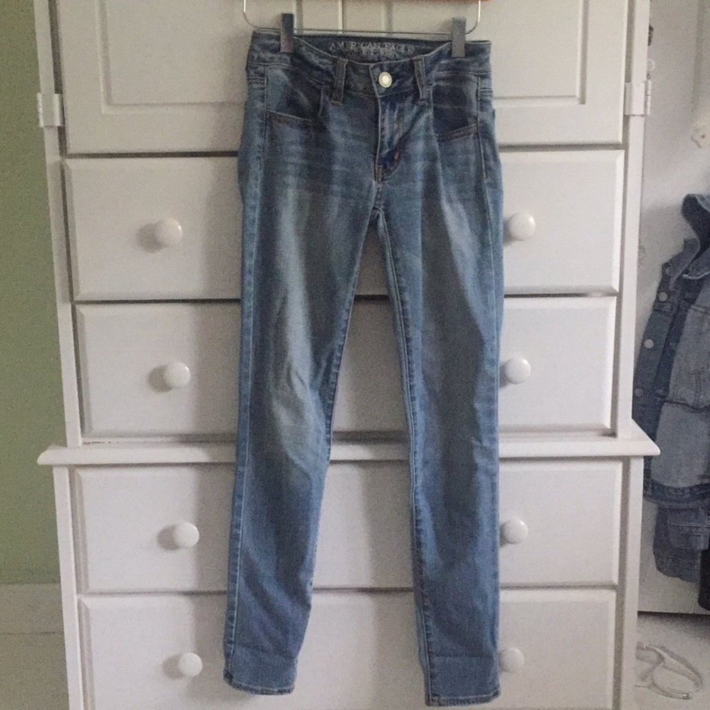 American Eagle lightwash Jeans